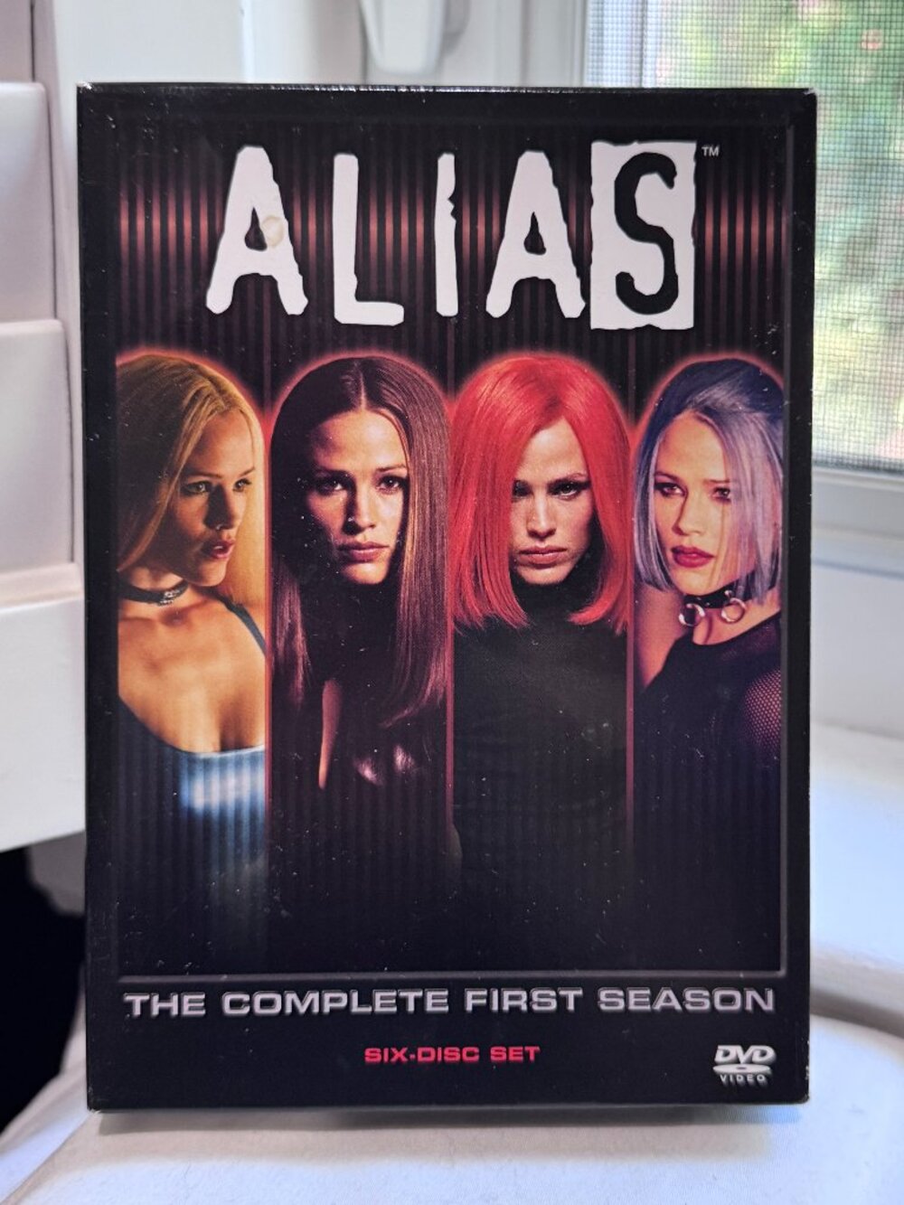 π΅οΈββοΈπ Alias: The Complete First Season DVD Box Set (6-Disc Collection) ππ΅οΈβ - Picture 6 of 16